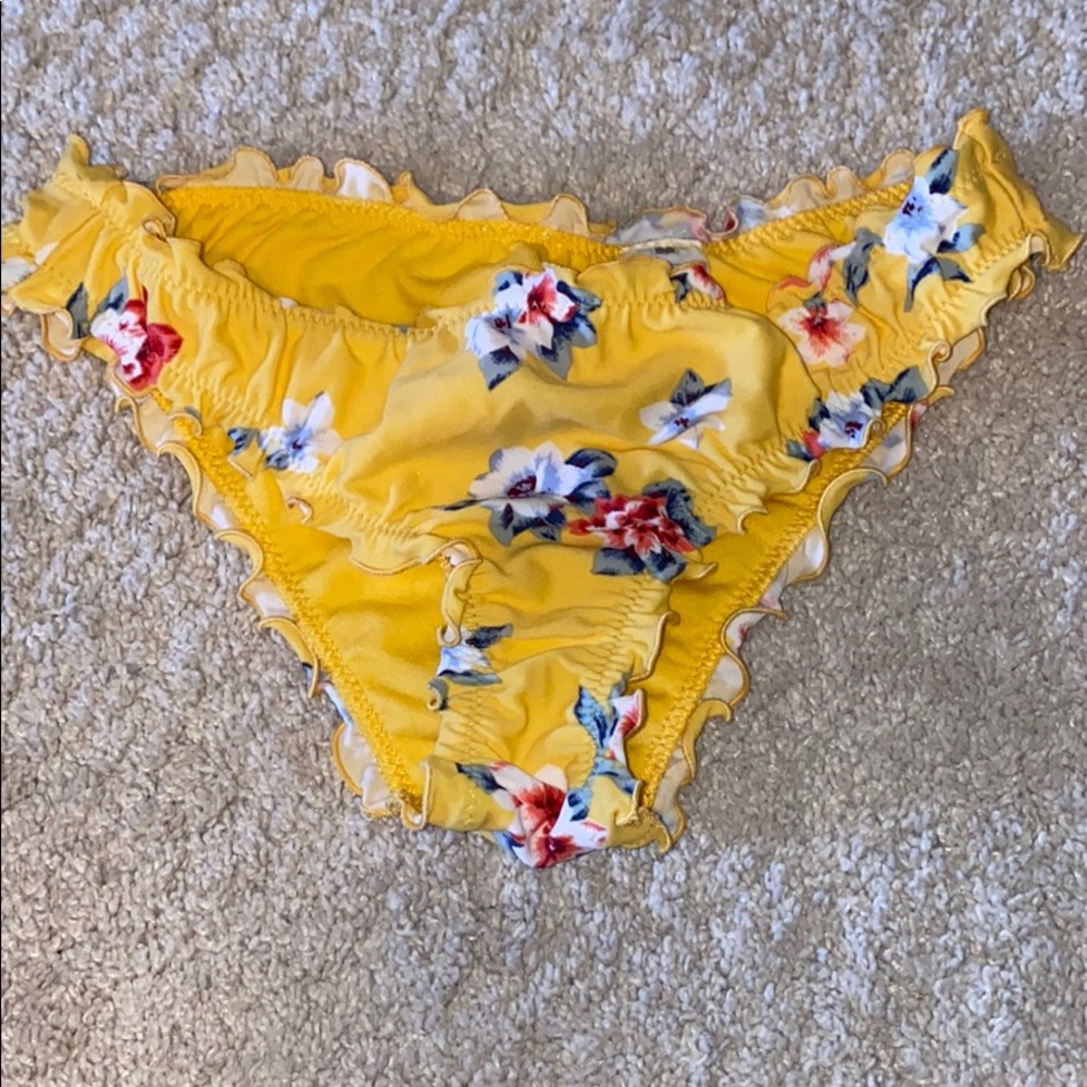 Pattern bikini bottoms